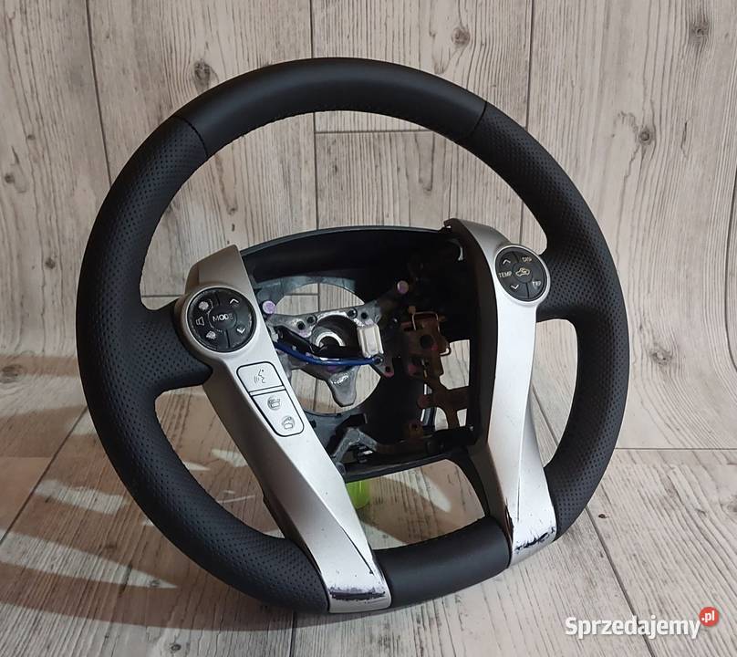 Kierownica Toyota Prius III osobowe Kierownice