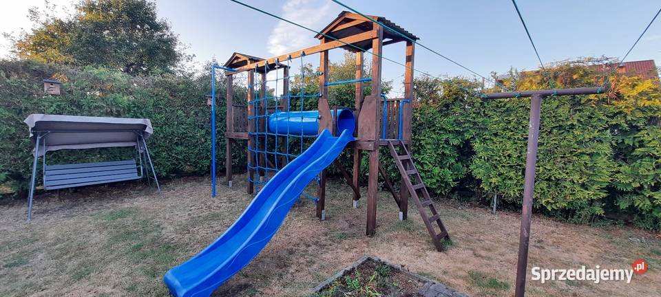 Plac zabaw dzieci zjeżdżalnia ześlizg drabinka Tuchola
