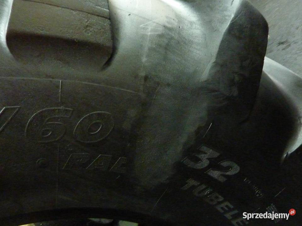 Opona używana rolnicza 90060R32 MICHELIN