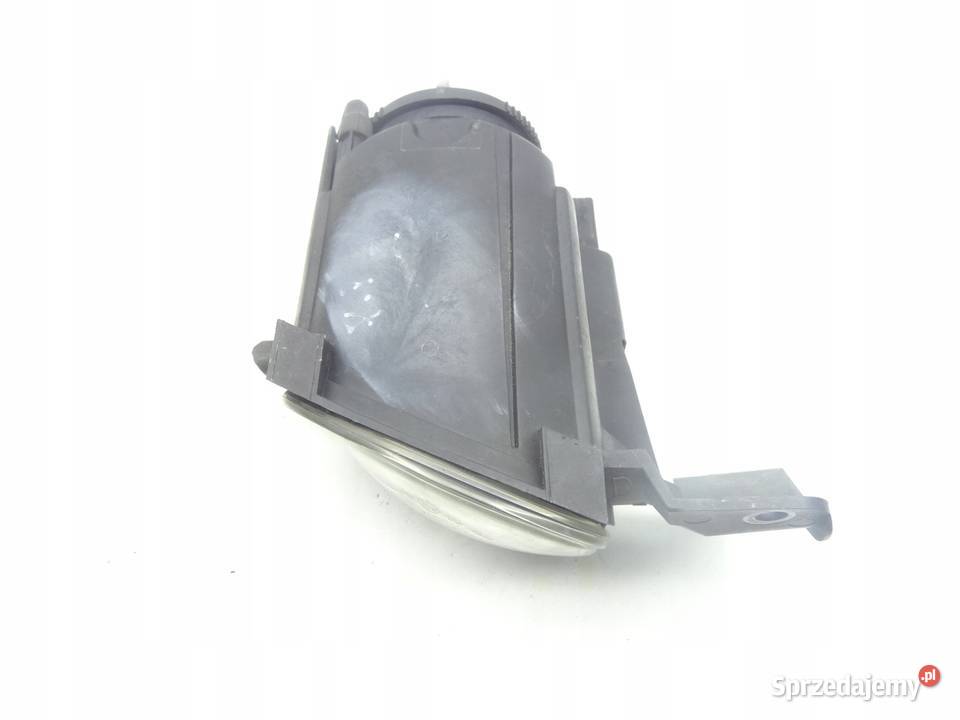 AUDI A8 D2 9902 HALOGEN PRAWY 4D0941700A Przemęt