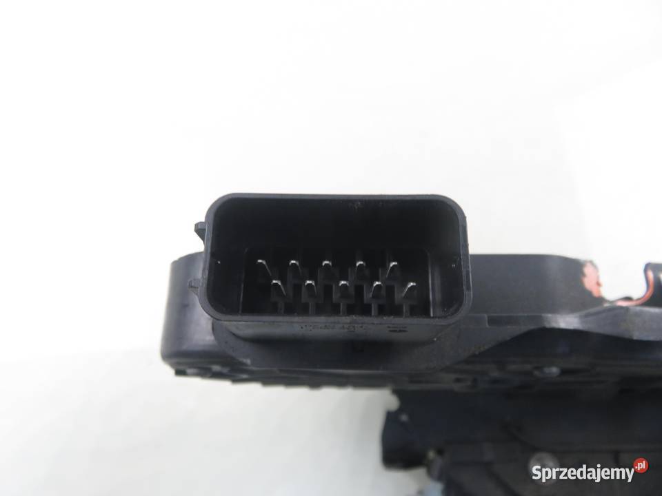 ZAMEK LEWY TYLNY FORD S I WA6 AM2AR26413BB