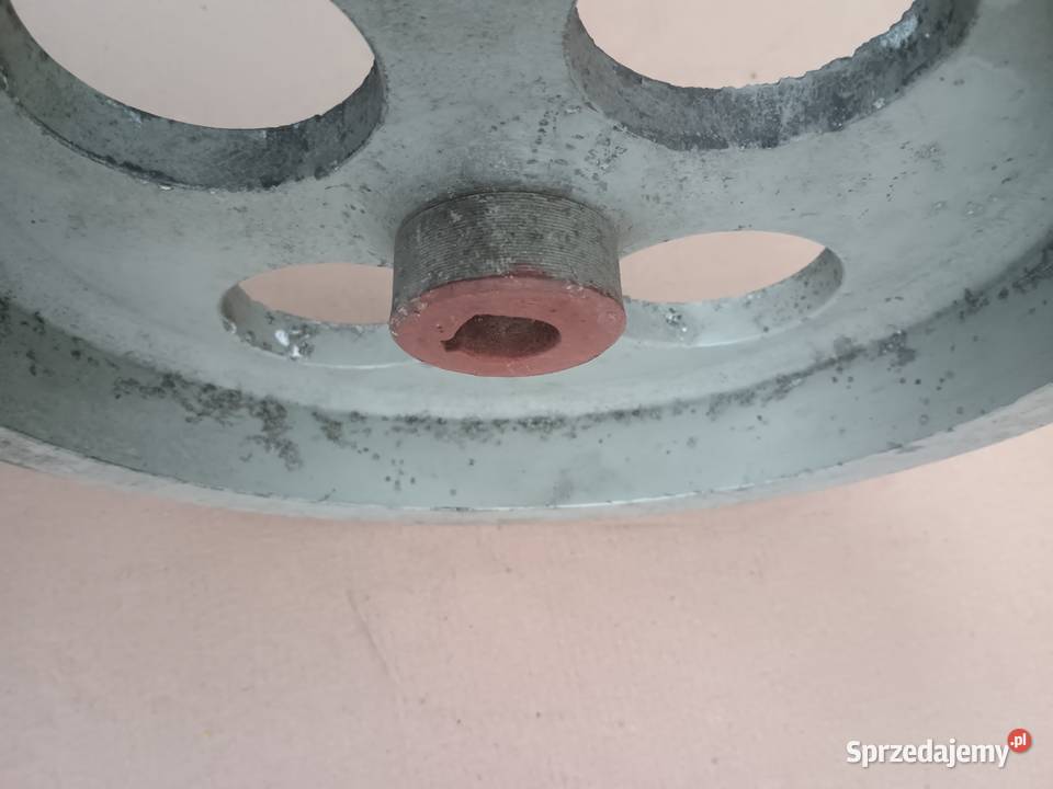Koła pasowe sprężarki do maszyn Fi 255 mm 262 mm Chrzanów
