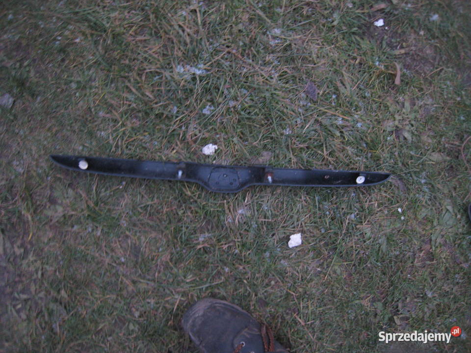 Listwa blenda tylnej klapy znaczek Peugeot 206 osobowe małopolskie