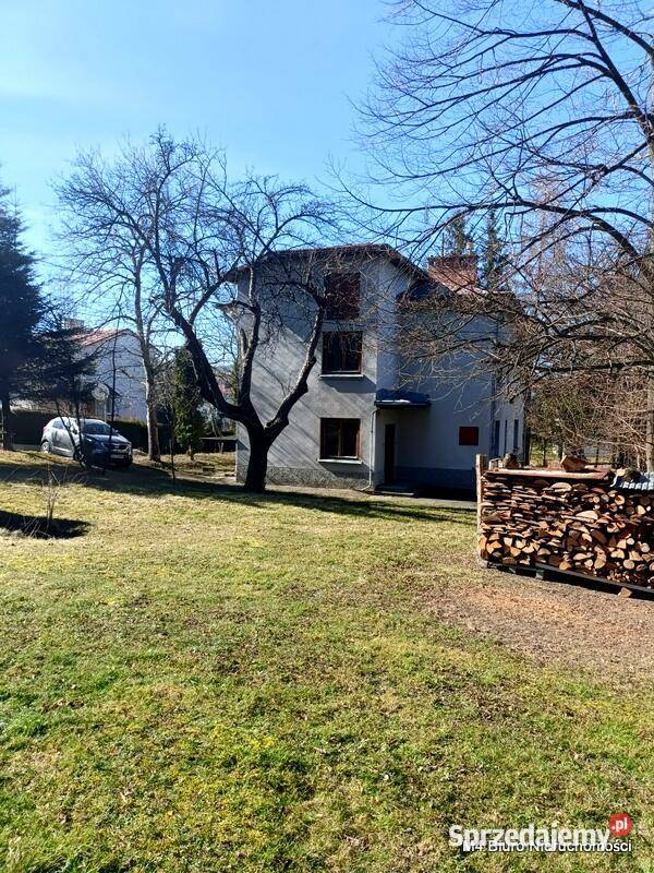 DOM W IWONICZU UZDROWISKA