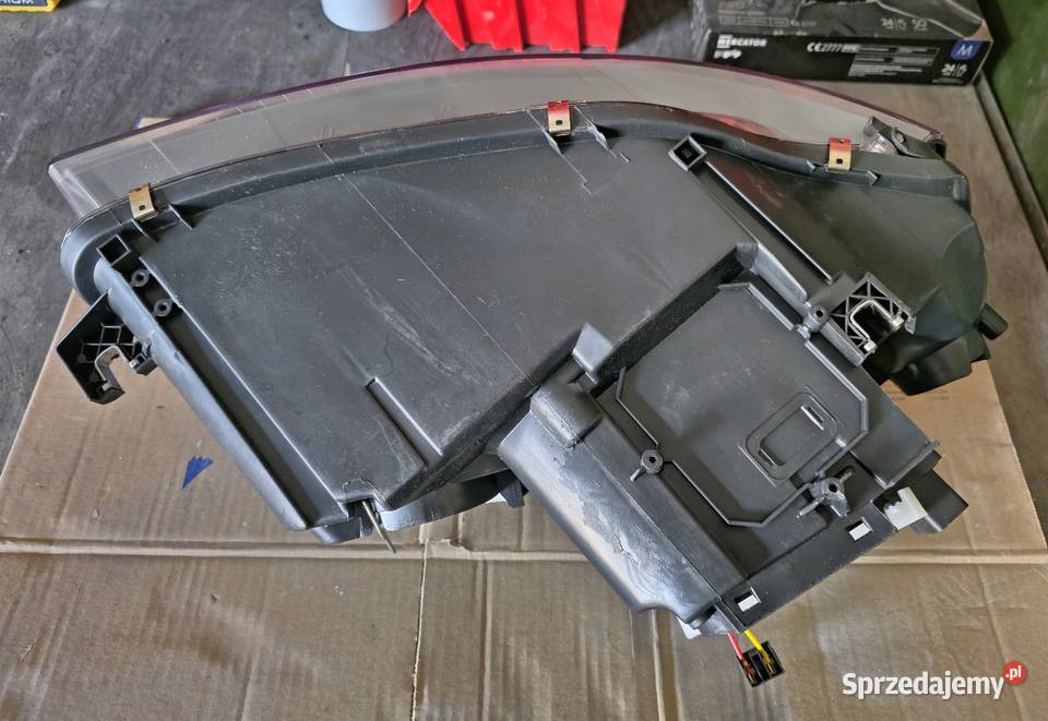 Lampa przednia lewa Audi A3 8P Klępicz