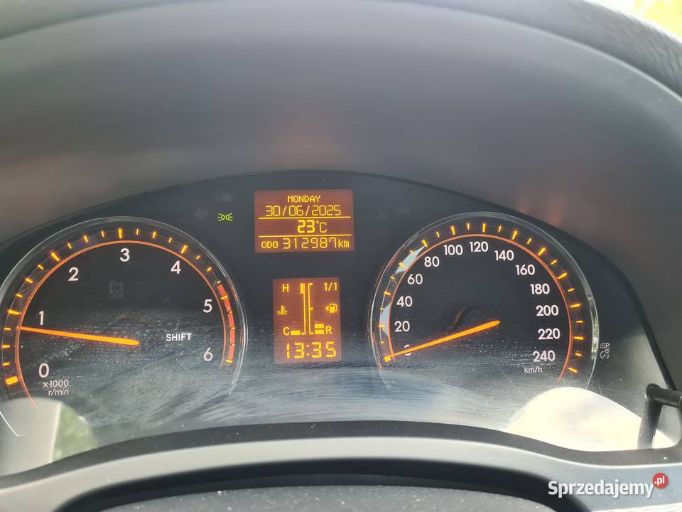 Toyota Avensis sedan Salon Polska 2 właścicieli Olsztyn
