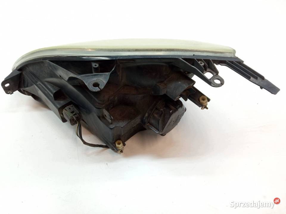 LAMPA PRZÓD PRAWA EU Ford Fiesta Mk6 20022008