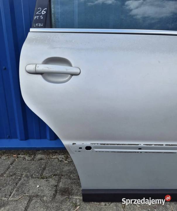 DRZWI TYŁ PRAWY PRAWE VW PASSAT B5 FL SEDAN LA7W Drzwi świętokrzyskie Działoszyce