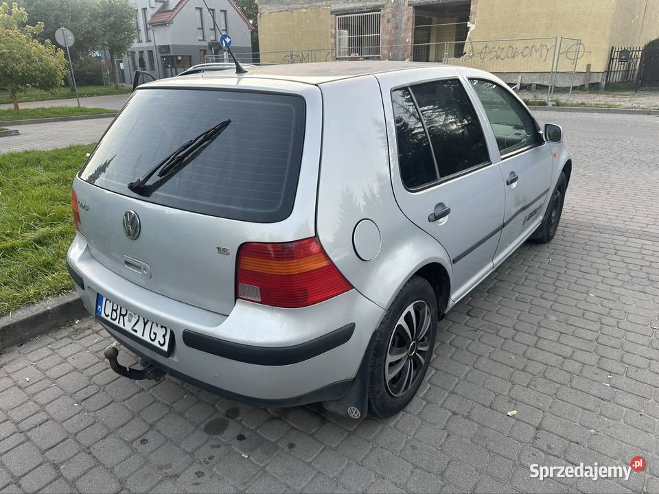 Golf 4 16 benzyna Zdrowa buda Opłaty długo Morąg