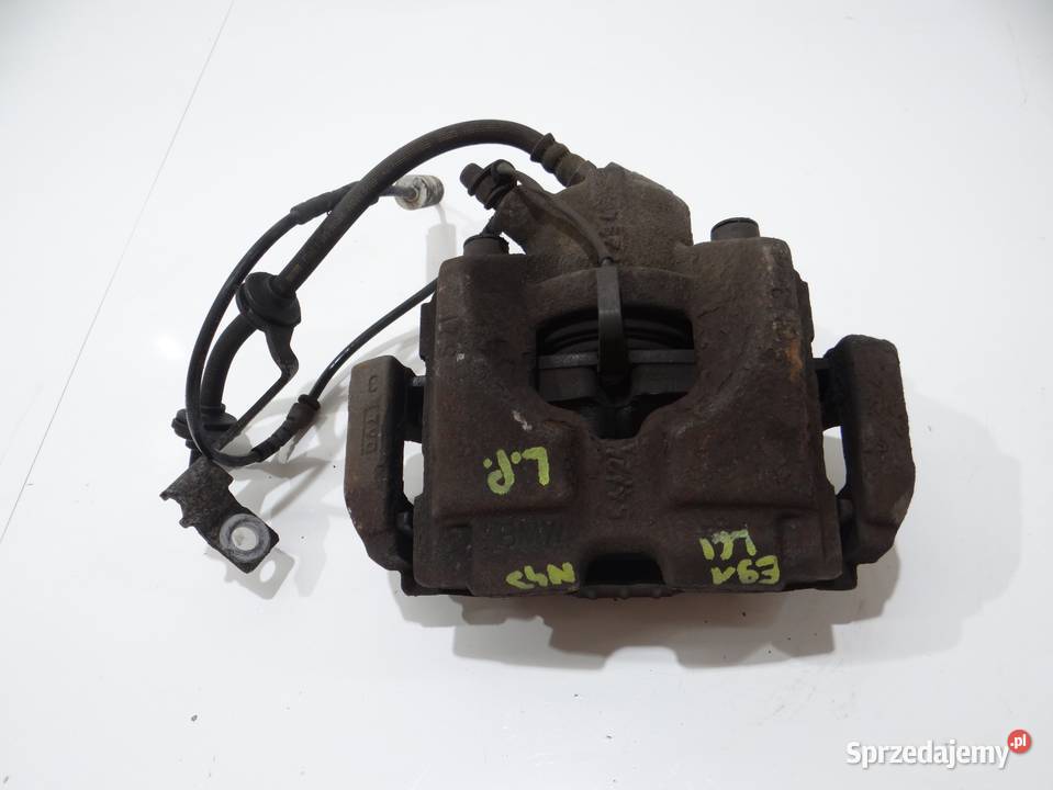 ZACISK HAMULCOWY LEWY PRZÓD BMW E90 E91 LCI N43 osobowe Strzyżewice