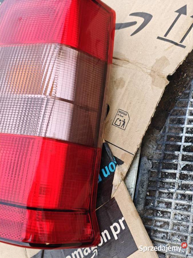 Polonez Atu Plus Kombi lampy tył lampa uniwersalne Stalowa Wola