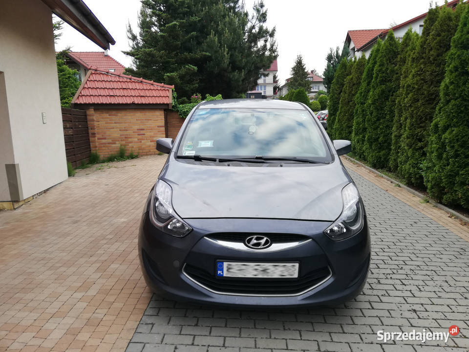 Hyundai ix20 2013 benzyna 14 szary metalik 160
