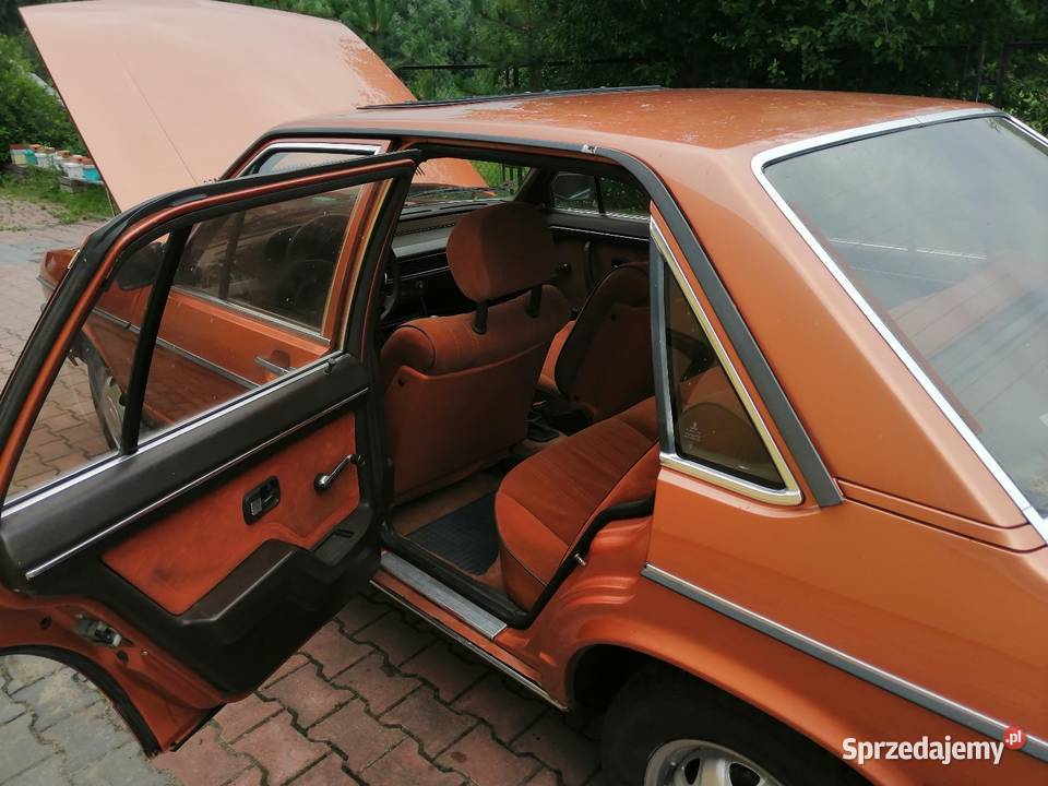 Fabrycznie Audi 100 C2 1977 5E 2100cm3 Piotrkówek