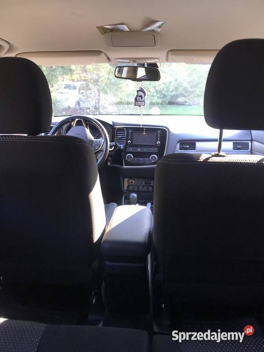 Mitsubishi Outlander Grotniki