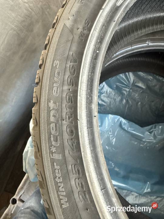 Opony zimowe Hankook Winter i cept evo3 23540R19 Wrocław