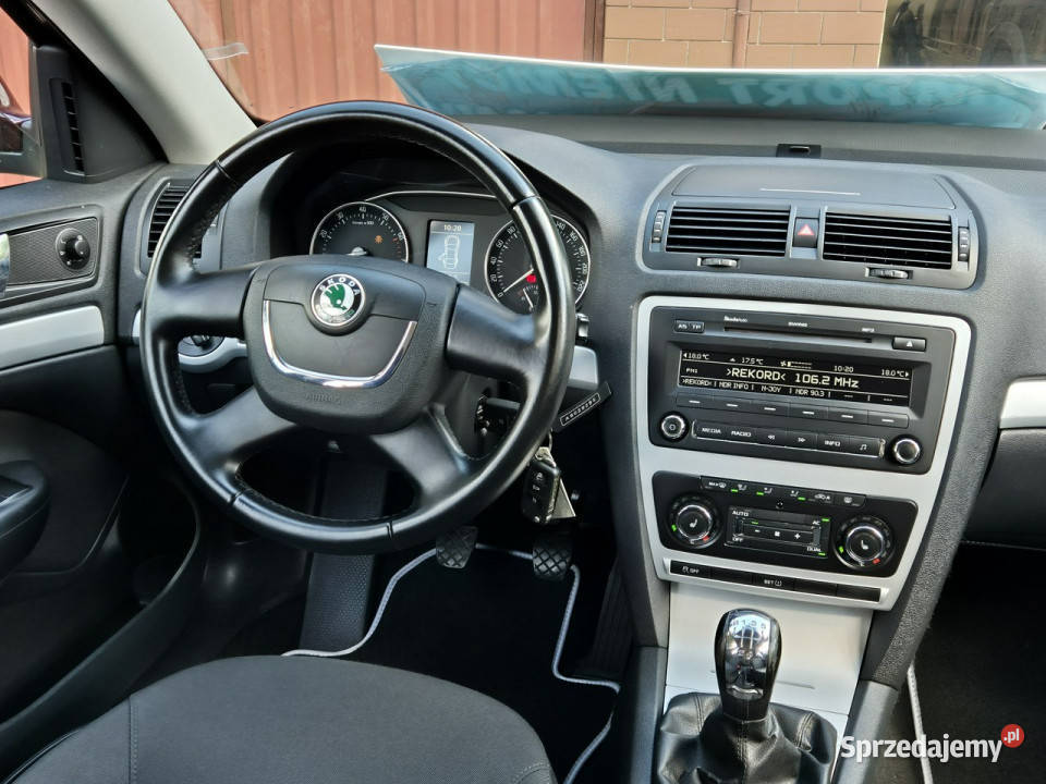 koda Octavia 2010r 16B MPI 102 Z mazowieckie Radom sprzedam