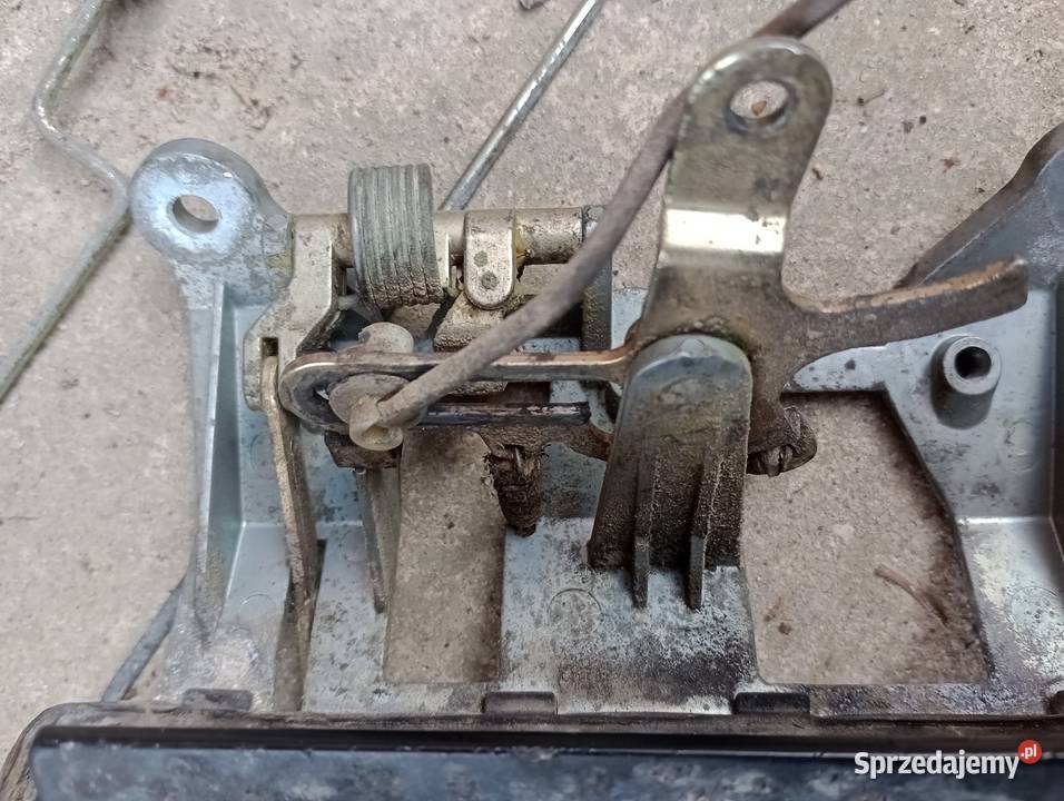 Klamka tylnej klapy Audi A6 C4 awant Sobieska Wola Pierwsza