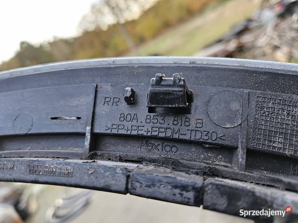 AUDI Q5 II LISTWA BŁOTNIKA PRAWY TYŁ PRAWA TYLNA sprzedam