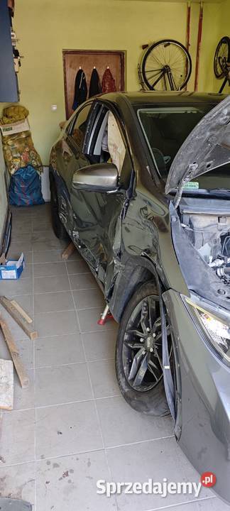 Honda Civic IX 14 iVTEC Uszkodzona Rok produkcji 2015 lubelskie Zamość