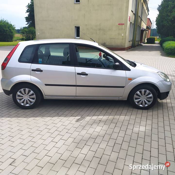 FORD Fiesta 2004 13 benzyna 228000km Sochaczew sprzedam