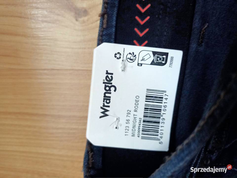 Spodnie Wrangler 32 32 Nowe Pozostałe Samsonów-Piechotne sprzedam