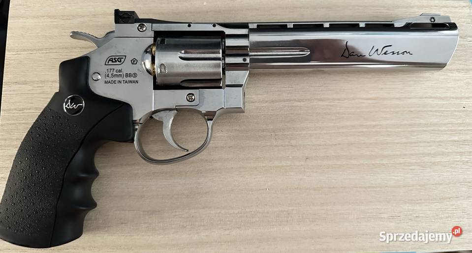 Wiatrówka rewolwer Dan Wesson 6 BB 45 mm Silver Sporty strzeleckie i myślistwo Warszawa