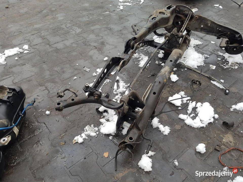 BELKA SANKI TYŁ SKODA OCTAVIA III Lipno