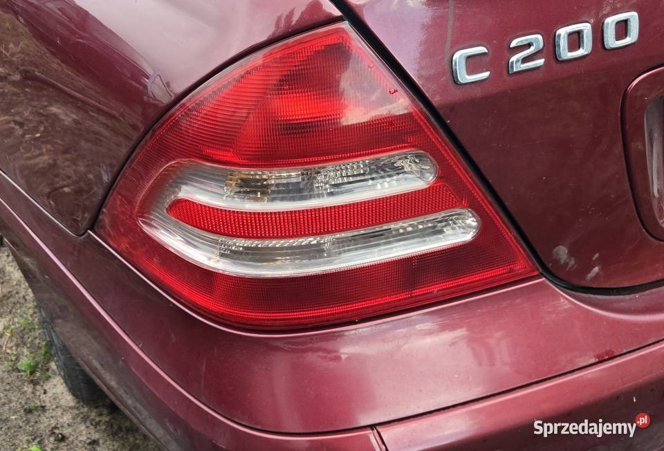 Mercedes C klasa lampa tylna