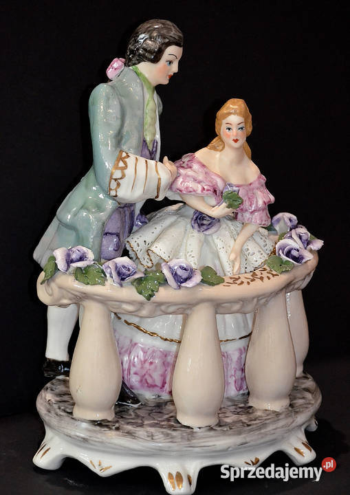 Roceram porcelana scena Balkon dwa kolory Porcelana i szkło Środa Wielkopolska