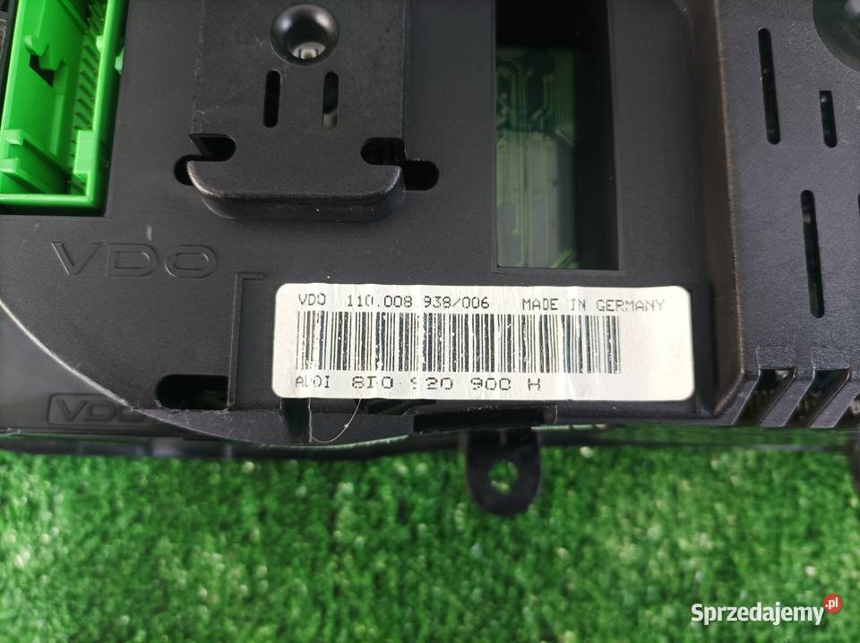 Licznik Zegary Audi A4 B5 Lift 8D0920900H Radom