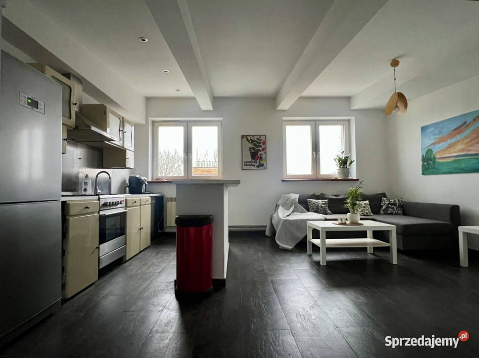 Sprzedambezpośrednio stylowe studio na poddaszu Warszawa