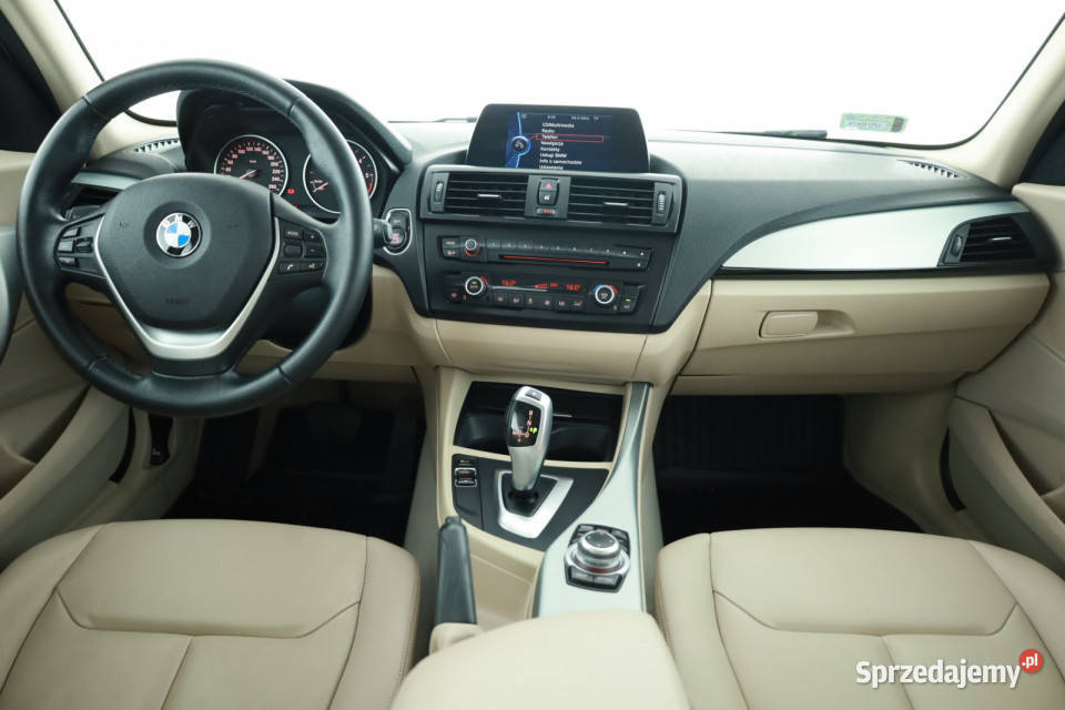 BMW 1 116d srebrny Piaseczno