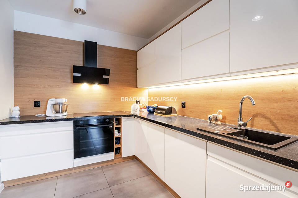 sprzedaży mieszkania 8124m 4 pokoje Kraków Liczba pokoi 4