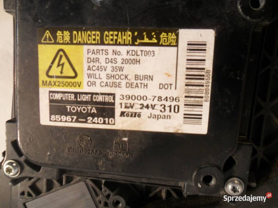 LAMPA PRAWY PRZÓD REFLEKTOR XENON EU TOYOTA osobowe Lampy przednie wielkopolskie