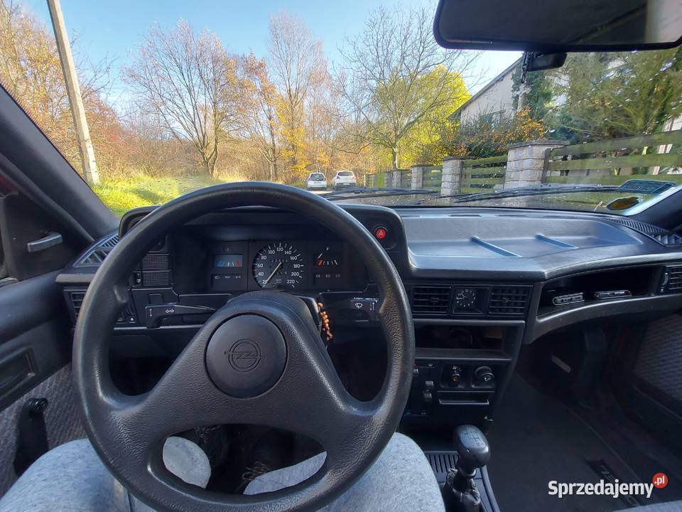 Sprzedam Opel Kadett 14 ŁEZKA nieuszkodzony Nysa sprzedam