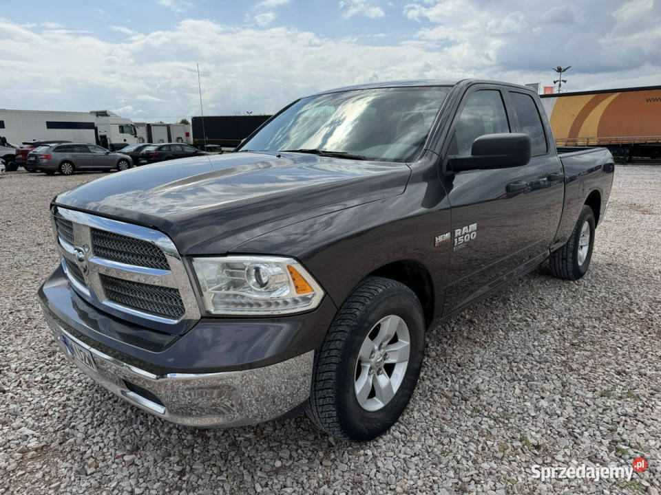 Dodge RAM V 2019 Komorniki