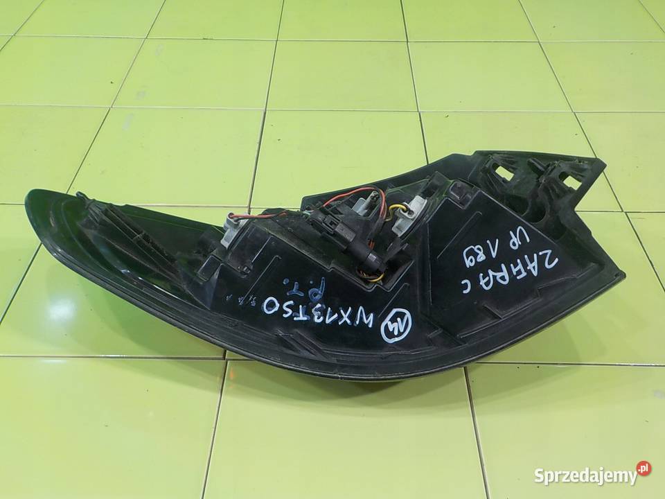 OPEL ZAFIRA C 20 CDTI AUT 13r 5D lampa prawa tyl Suków