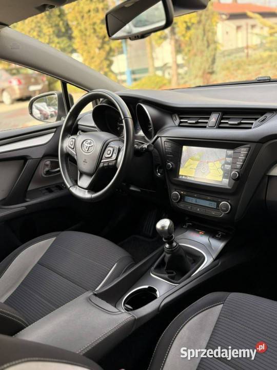 Toyota Avensis 18 146 Edition S KameraNavi manualna śląskie