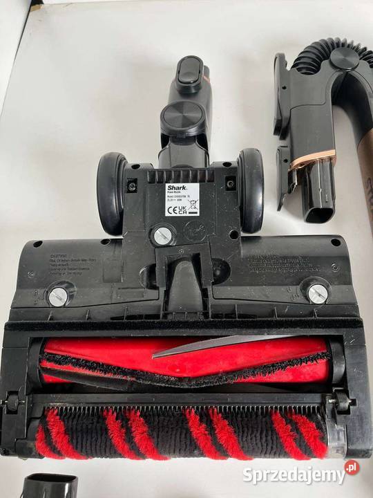 Odkurzacz pionowy Shark IZ400EUTBK czarny