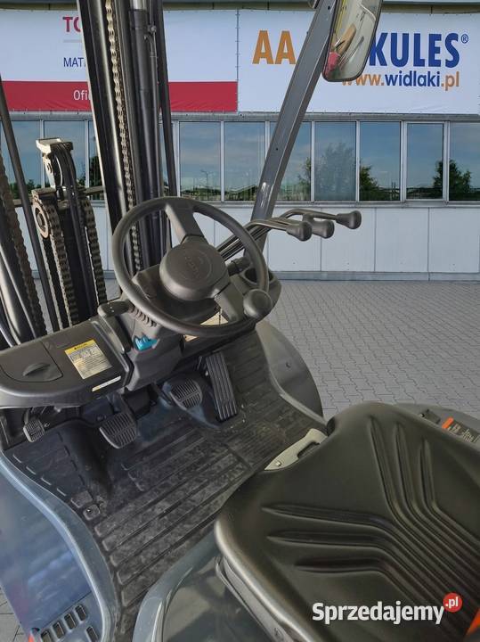 Spalinowy wózek widłowy LPG Toyota Tonero Katowice