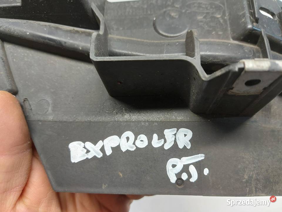 Ford Explorer VII R2KB CHLAPACZ PRAWY TYŁ