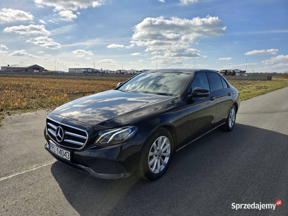 MercedesBenz Klasa E Świetny stan niski przebieg Pleszew