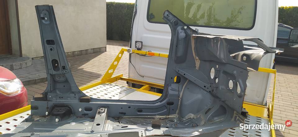 Dacia sandero zderzak bok karoseri próg słupki Krotoszyn