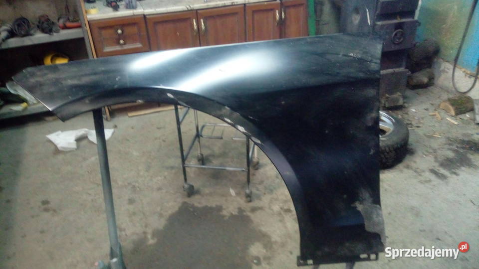 Błotnik przedni lewy Mercedes E klasa