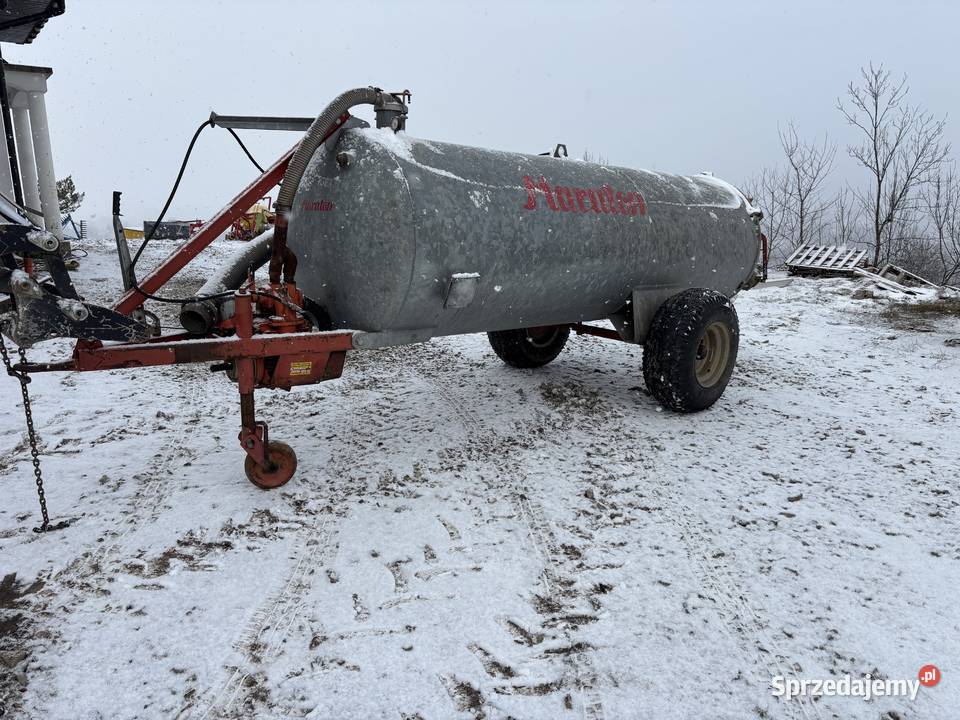 Beczkowoz asenizacyjny beczka do gnojowicy