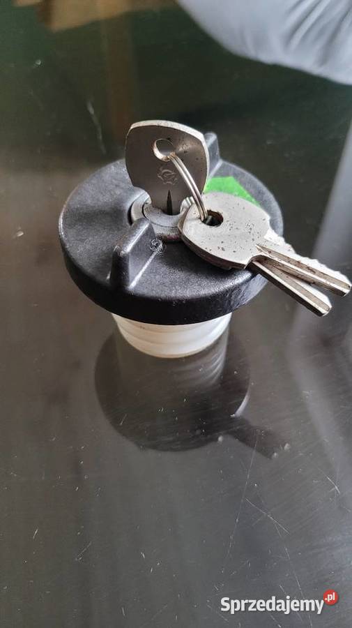Nieużywany Korek wlewu paliwa 3 kluczyki Łada Rok produkcji 1988 łódzkie Tuszynek Majoracki