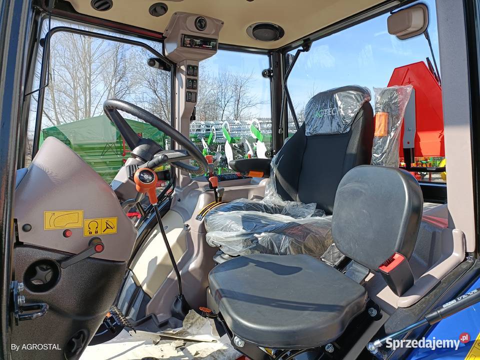 Ciągnik rolniczy Farmtrac 555 DTV 50 88 PROMOCJA