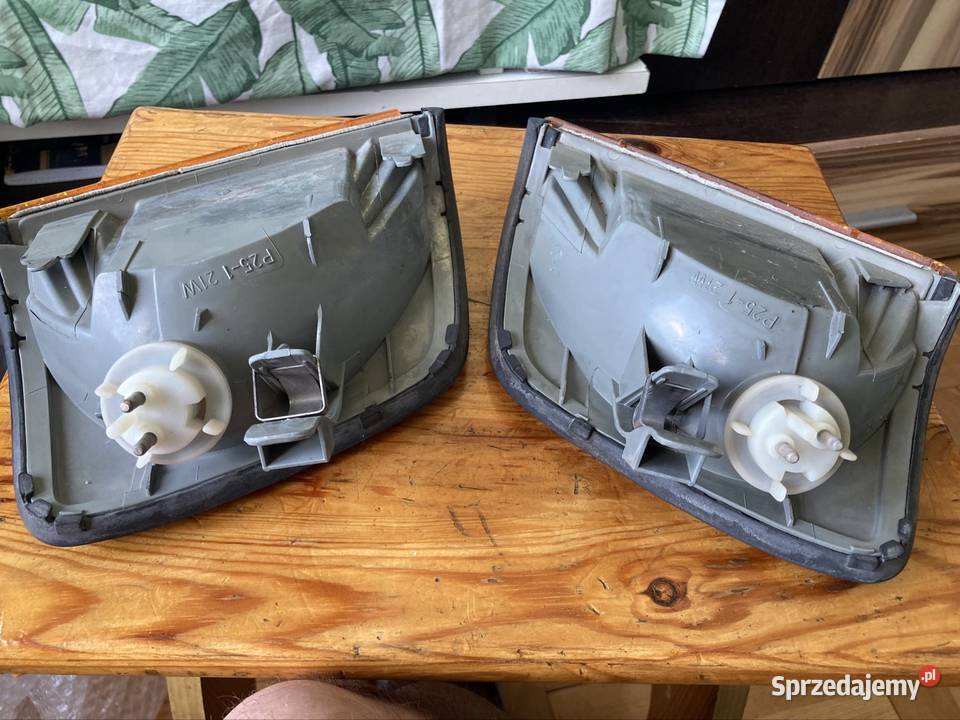 Lampy kierunku LP do Mercedesa 124 Gorzów Wielkopolski sprzedam