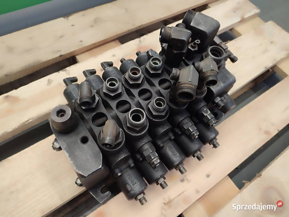 Rozdzielacz hydrauliczny 26015700 JCB 3CX Wilkowo