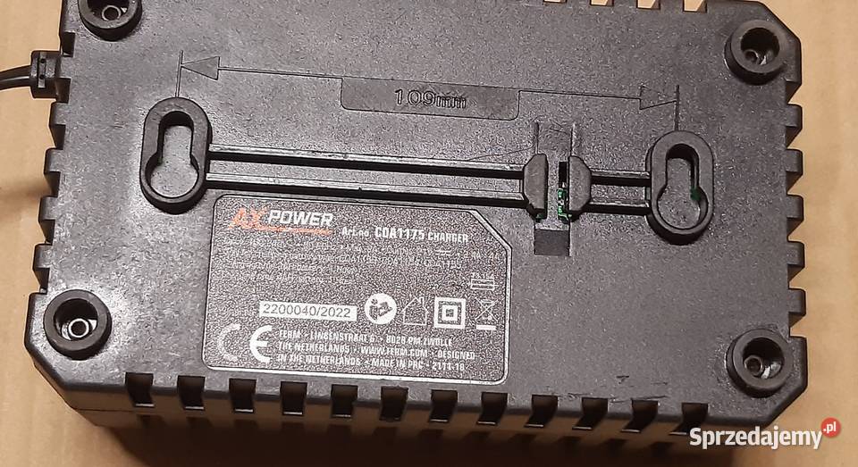 Szybka ładowarka CDA1175 do akumulatorów Ferm AX Jarosław